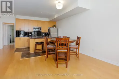 105 Eye Bright Crescent Ottawa ON K1V 2K6
