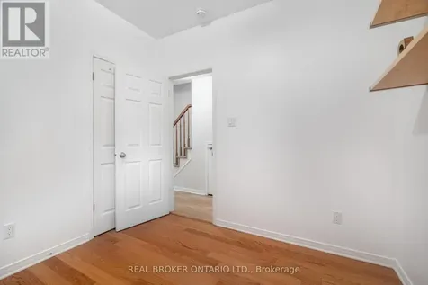 292 London Terrace Ottawa ON K1K 4T2
