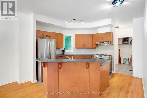 292 London Terrace Ottawa ON K1K 4T2