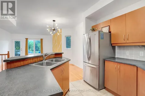 292 London Terrace Ottawa ON K1K 4T2