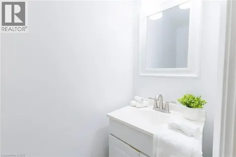 1725 Ernest Avenue London ON N6E 2W3