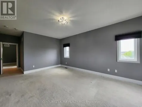140 Elyse Court Aurora ON L4G 1H4