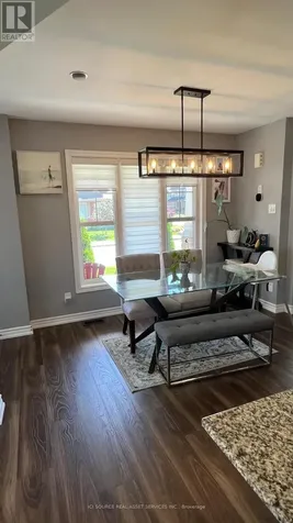 330 Sweetclover Way Ottawa ON K4A 1E6
