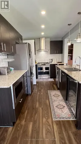 330 Sweetclover Way Ottawa ON K4A 1E6