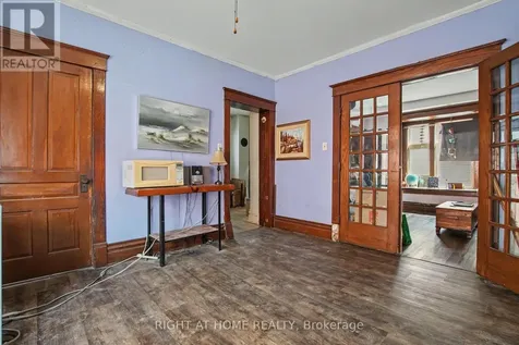 30 Hohner Avenue Kitchener ON N2H 2V4