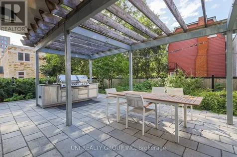 300 Lisgar Street Ottawa ON K2P 0E2