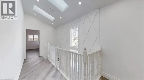 85 Albany Avenue Hamilton ON L8H 2H4