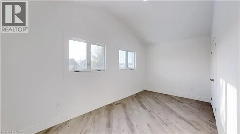 85 Albany Avenue Hamilton ON L8H 2H4