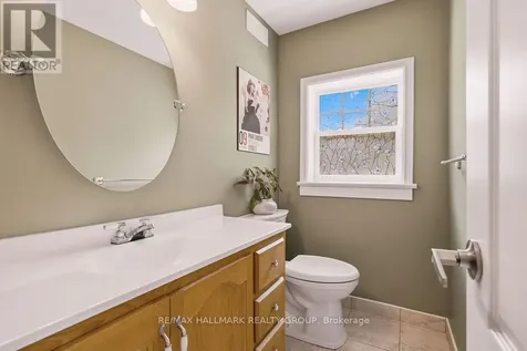 94 Marlborough Avenue Ottawa ON K1N 8E9