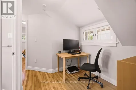 94 Marlborough Avenue Ottawa ON K1N 8E9