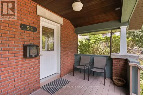 94 Marlborough Avenue Ottawa ON K1N 8E9
