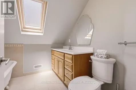 94 Marlborough Avenue Ottawa ON K1N 8E9