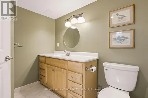 94 Marlborough Avenue Ottawa ON K1N 8E9
