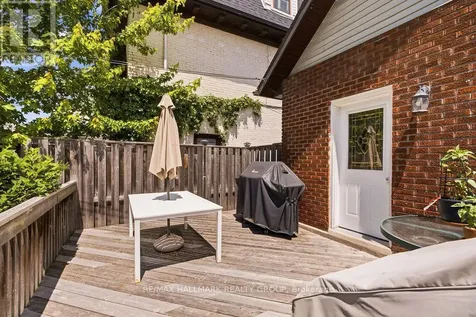 94 Marlborough Avenue Ottawa ON K1N 8E9