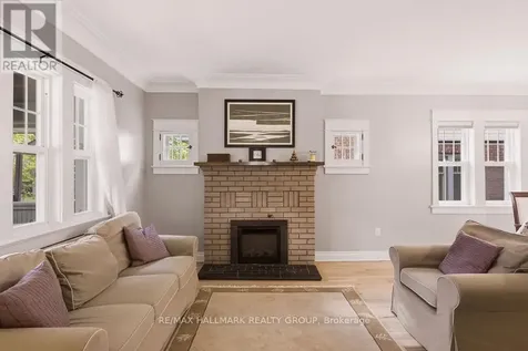94 Marlborough Avenue Ottawa ON K1N 8E9