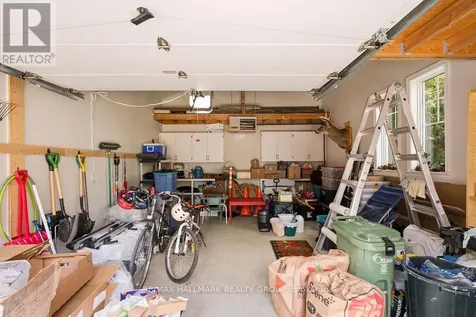 94 Marlborough Avenue Ottawa ON K1N 8E9