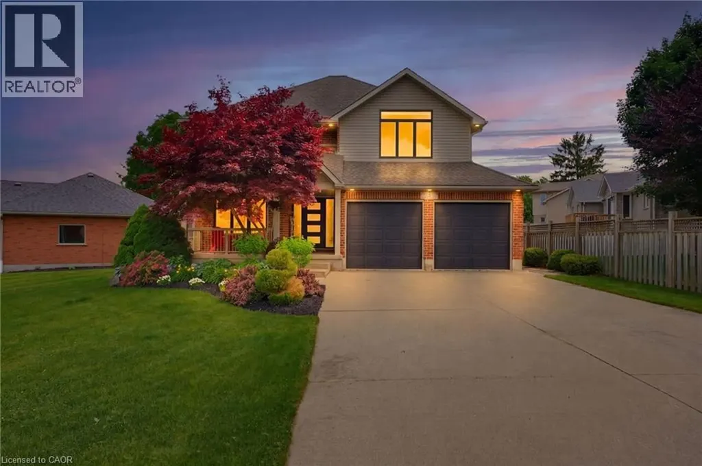 9 Burnside Drive Ayr ON N0B 1E0