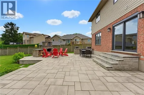 9 Burnside Drive Ayr ON N0B 1E0