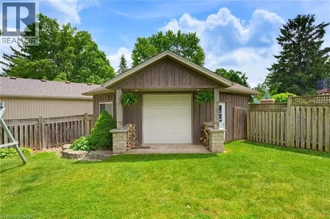 9 Burnside Drive Ayr ON N0B 1E0