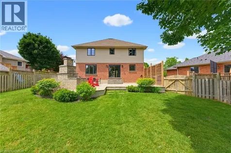 9 Burnside Drive Ayr ON N0B 1E0