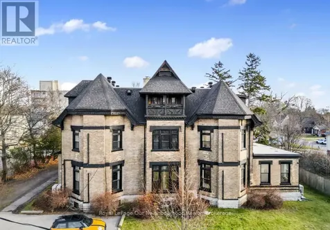 202 Green Street Cobourg ON K9A 3W7