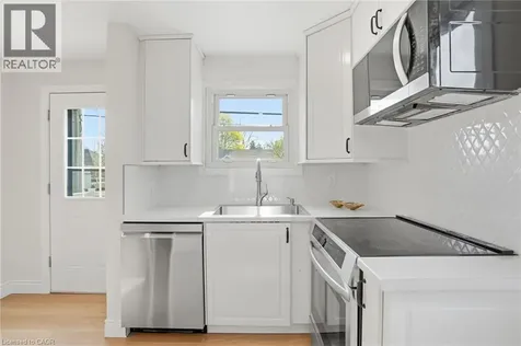 894 Garth Street Hamilton ON L9G 4K9
