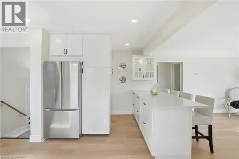 894 Garth Street Hamilton ON L9G 4K9