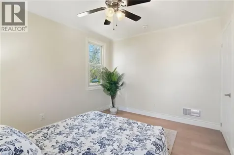 894 Garth Street Hamilton ON L9G 4K9