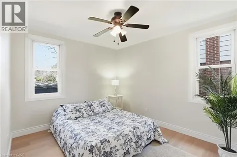894 Garth Street Hamilton ON L9G 4K9