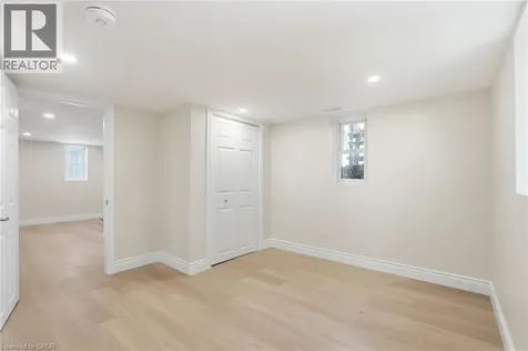 894 Garth Street Hamilton ON L9G 4K9