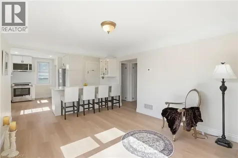 894 Garth Street Hamilton ON L9G 4K9