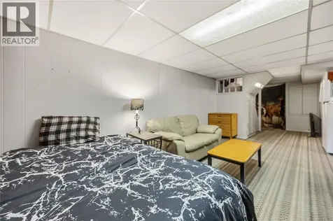 854 Lanark Crescent Sarnia ON N7S 4E4