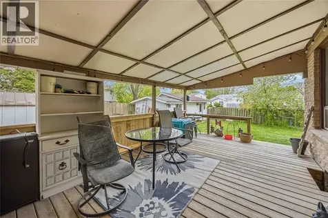 854 Lanark Crescent Sarnia ON N7S 4E4
