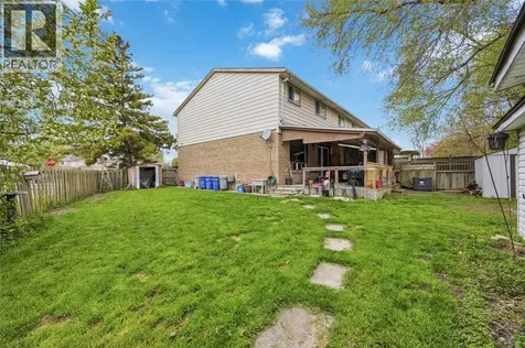 854 Lanark Crescent Sarnia ON N7S 4E4