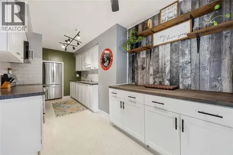 854 Lanark Crescent Sarnia ON N7S 4E4