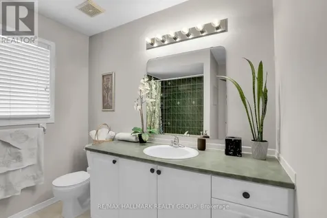634 Aquaview Drive Ottawa ON K4A 4W2