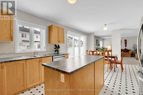 634 Aquaview Drive Ottawa ON K4A 4W2