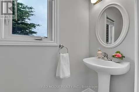 99 Calvington Avenue Ottawa ON K2T 0H7