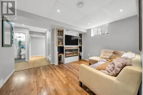 27 Fraserwood Court Cambridge ON N1S 5B6