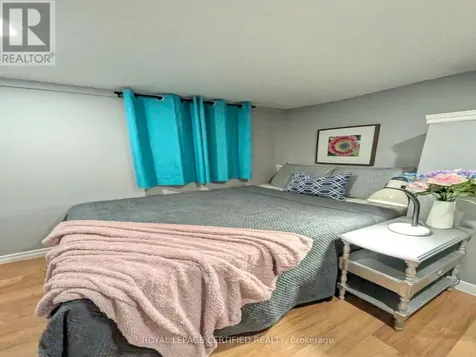 1184 Janette Avenue Windsor ON N9A 5A7