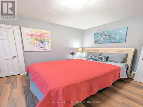 1184 Janette Avenue Windsor ON N9A 5A7