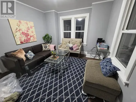 1184 Janette Avenue Windsor ON N9A 5A7