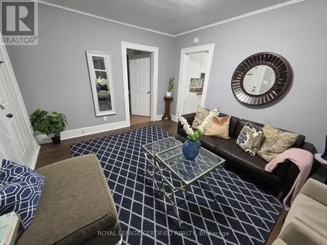 1184 Janette Avenue Windsor ON N9A 5A7