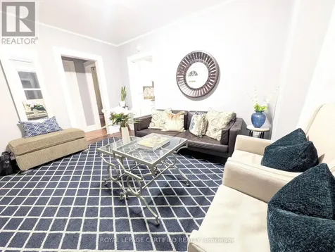 1184 Janette Avenue Windsor ON N9A 5A7