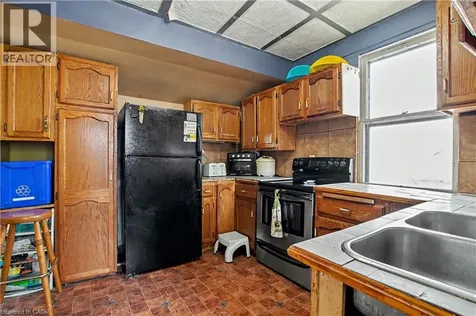 30 Hohner Avenue Kitchener ON N2H 2V4