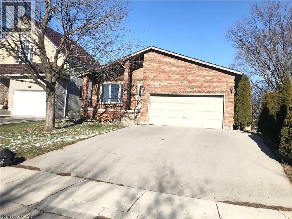 576 Templemead Drive Hamilton ON L8W 2T9