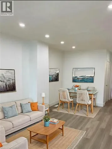 147 Harmony Avenue Hamilton ON L8H 4Y4