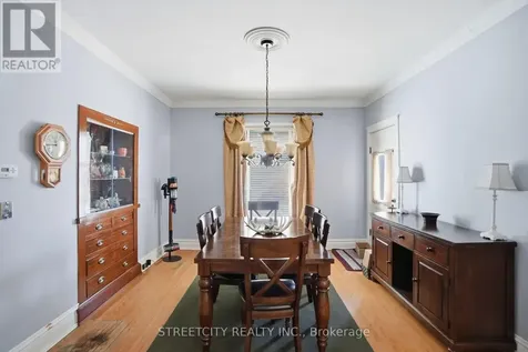 57 Rosebery Place St. Thomas ON N5R 2H9