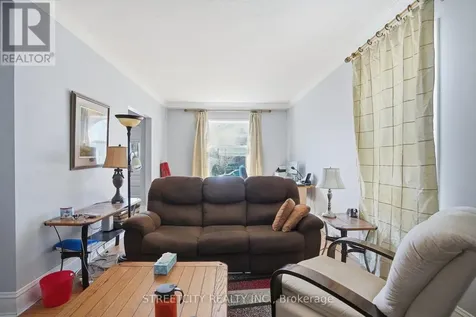 57 Rosebery Place St. Thomas ON N5R 2H9