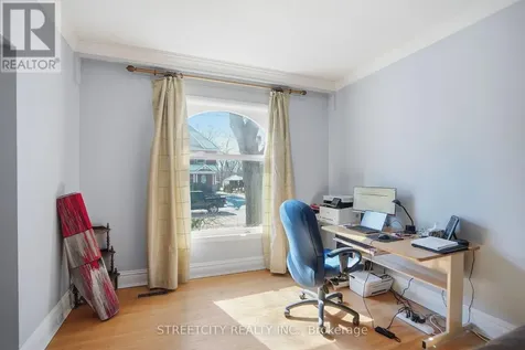 57 Rosebery Place St. Thomas ON N5R 2H9
